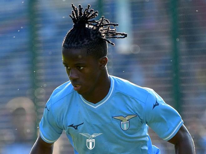 杜兰特三万分用了1101场，科比1180场，詹姆斯1107场，那乔丹呢？.