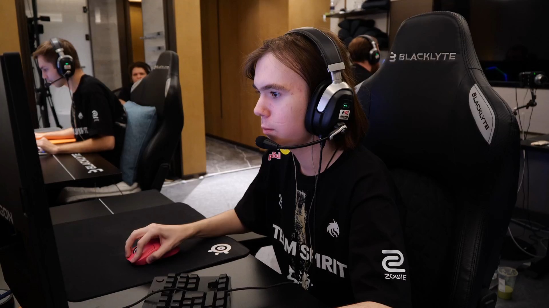 亿粉丝的球 亿粉丝的球