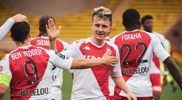 黄潜主帅：今天我们的表现几乎无可挑剔，但皇马的运气更好.