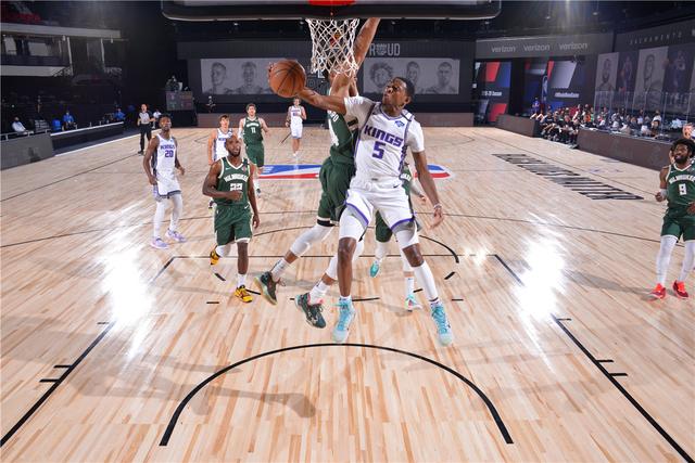 他们在中前 他们在中前