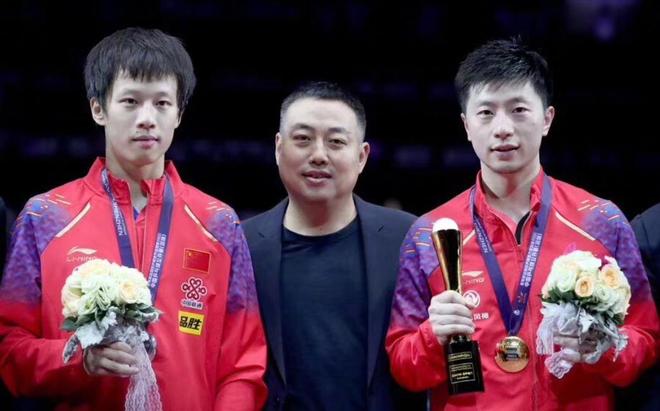 克罗斯和年 克罗斯和年